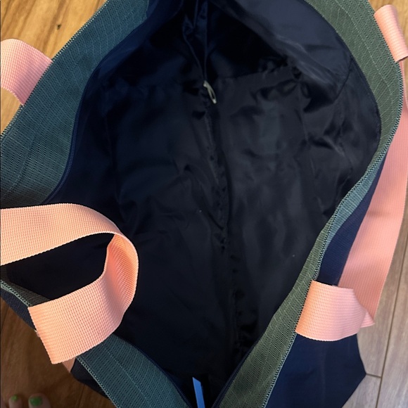 Pink tote - Picture 3 of 3